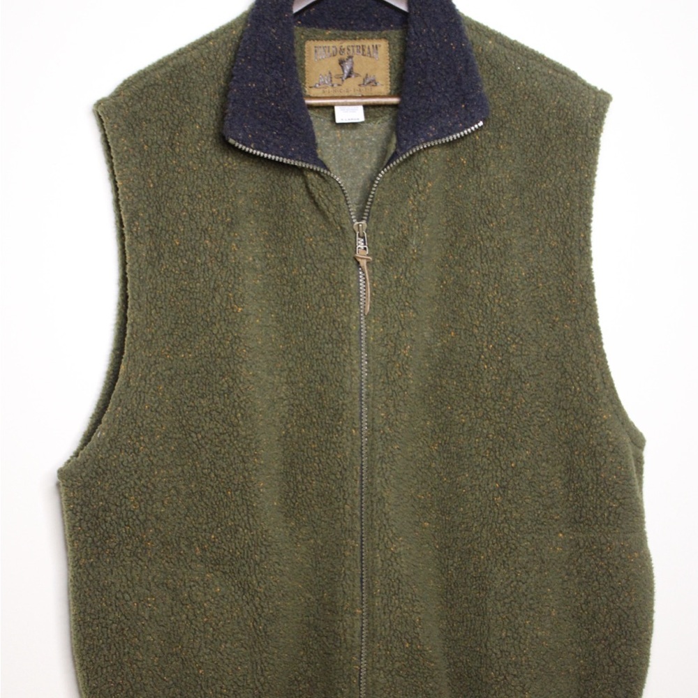 Field & Stream Olive Green Vest with Navy Collar and Full-Length Zipper